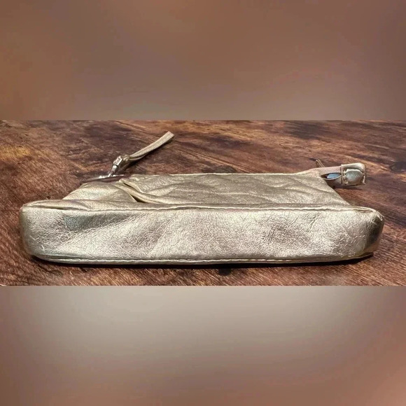 Chateau | ladies metallic gold wristlet. - Picture 6 of 9